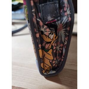 2019‎ Vera Bradley Disney Pluto, Mickey & Minnie Wristlet Wallet Dandelion